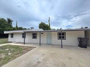 Building Photo - 406 Puckett Rd