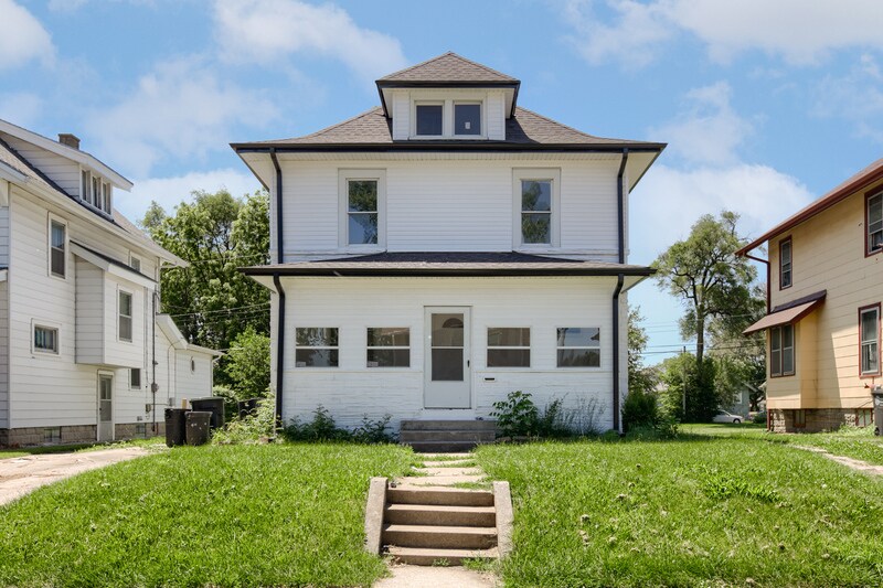 2565 Evans St, Omaha, NE 68111 House Rental in Omaha, NE