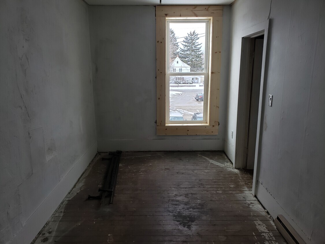 55 1/2 State St., Hart, MI 49420 55 1/2 State St. Hart, MI