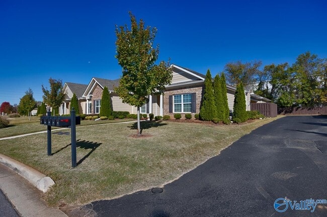 Building Photo - 90 NW Moore Farm Cir