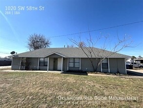 Building Photo - 1020 SW 58th St