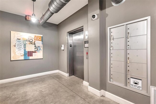 Foto del edificio - 2124 E 6th St