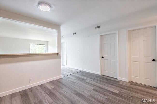 Foto del edificio - 3017 Pembroke Ln