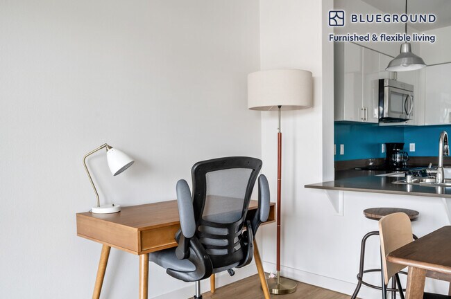 Foto del edificio - 5555 14th Ave NW