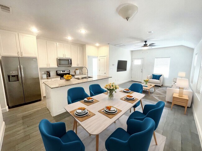 Foto del edificio - Charming and Modern 3-Bedroom Home for Lea...