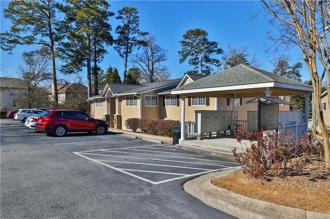 Foto del edificio - 1468 Briarwood Rd NE