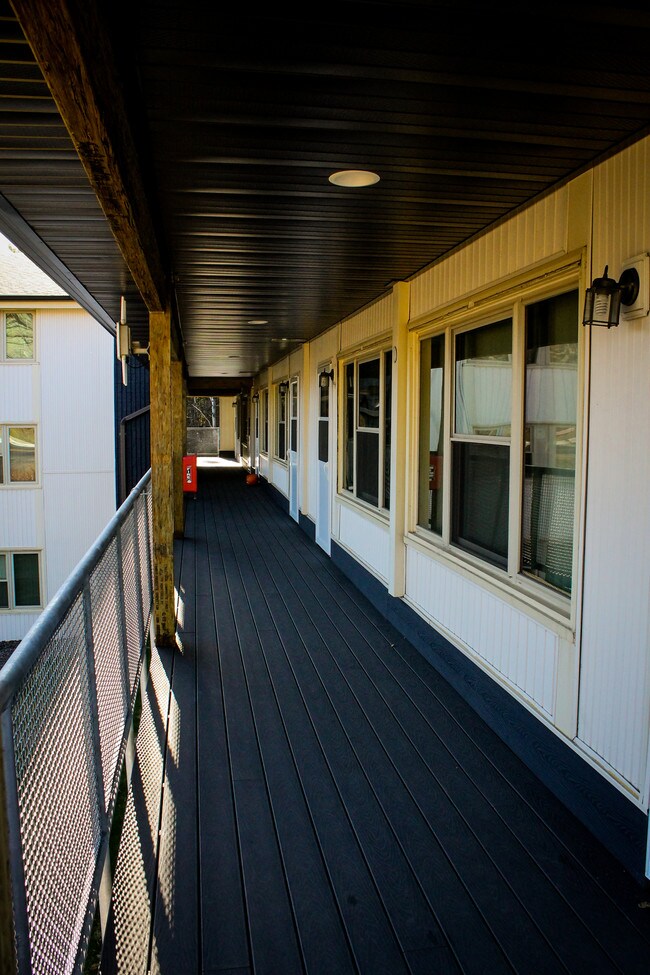 Chester Grove Apartments Apartments Duluth, MN