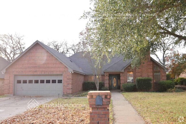 Building Photo - 7500 Oak Park Dr
