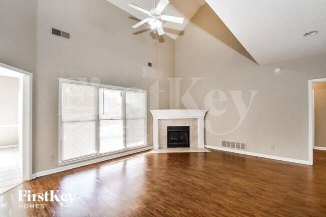 Foto del edificio - 10515 Trailmont Ln
