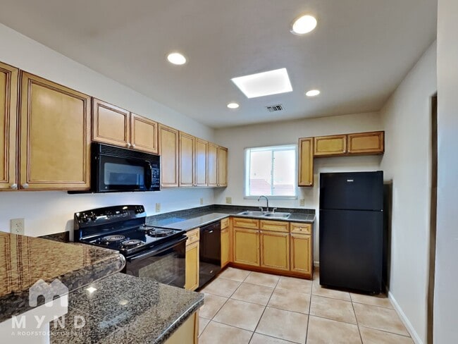 Building Photo - 6255 N Camino Pimeria Alta