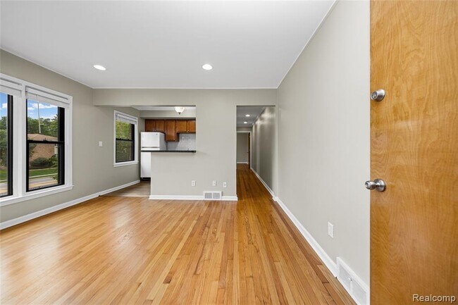 Foto del edificio - 617 E Lincoln Ave