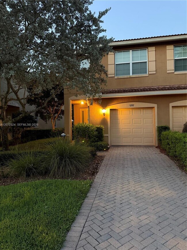Building Photo - 5292 Palm Colony Dr