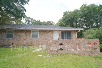 Building Photo - 2304 Hartsfield Ct