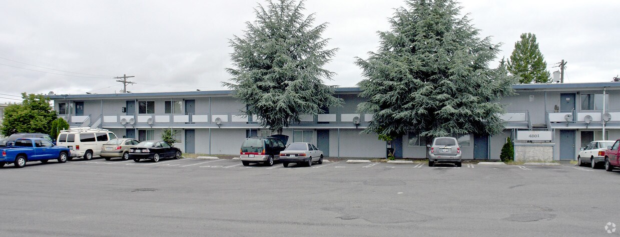 Foto principal - Twin Oaks - 4801 115th St Ct SW Lakewood, ...