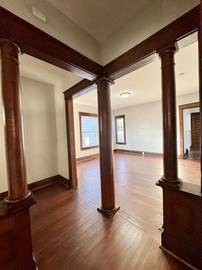 Building Photo - Historic Charm Meets Modern Comfort – Reno...