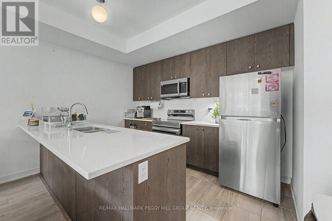 Building Photo - 30 Red Maple Ln