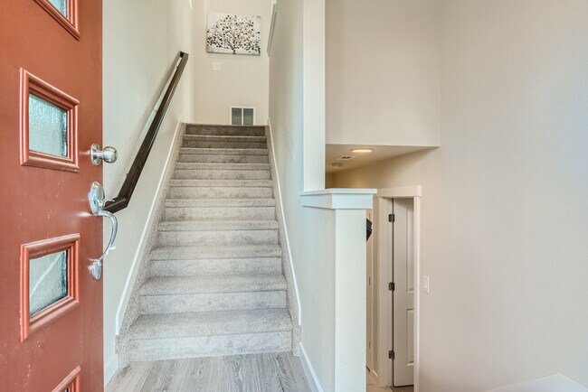 Foto del edificio - 6703 Lily Mountain Ln