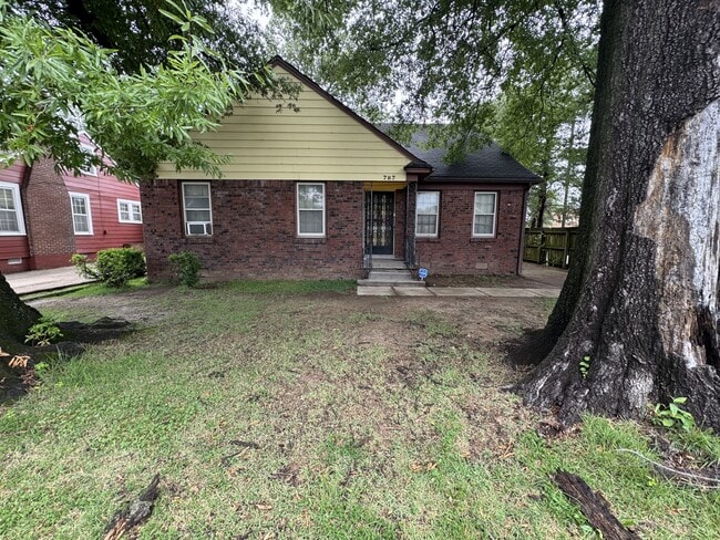 Photo - 787 Eva St (Memphis, TN) House