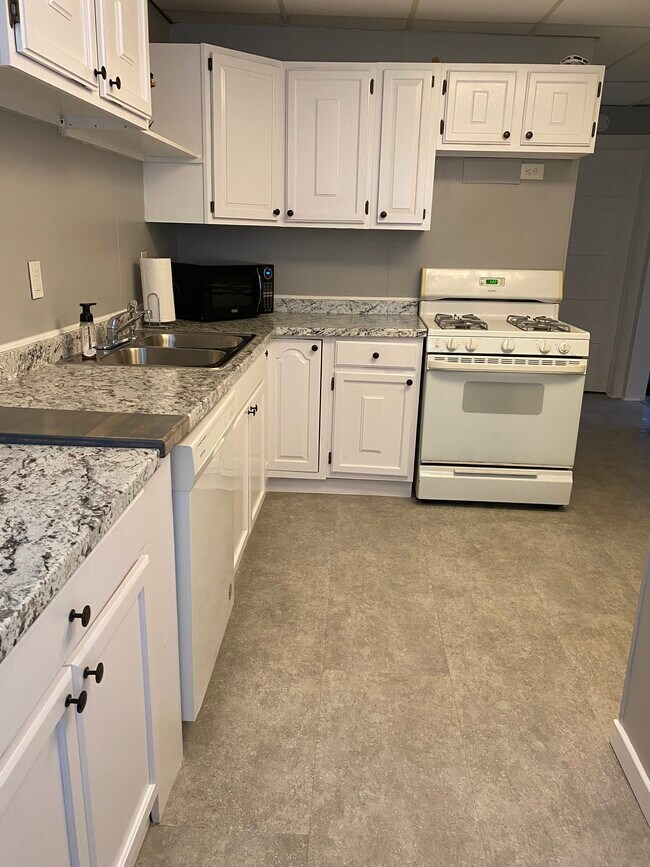 Cocina - 310 Robinson St