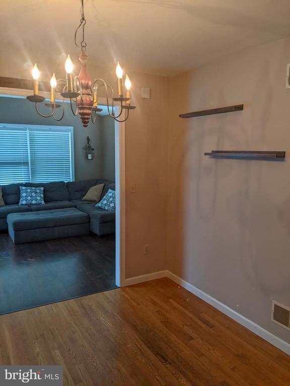 Building Photo - 101 Larkspur Dr