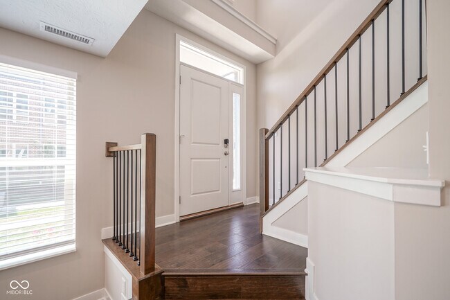 Building Photo - 8239 Bostic Dr