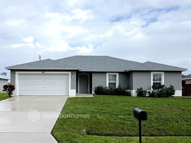 Building Photo - 841 SW Kappa Ave