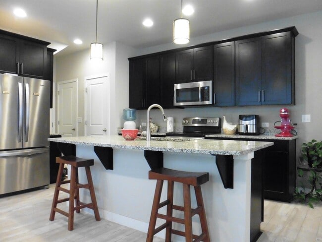 Building Photo - 3518 W Waterbury Dr
