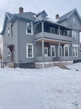 Building Photo - 281 Chestnut St