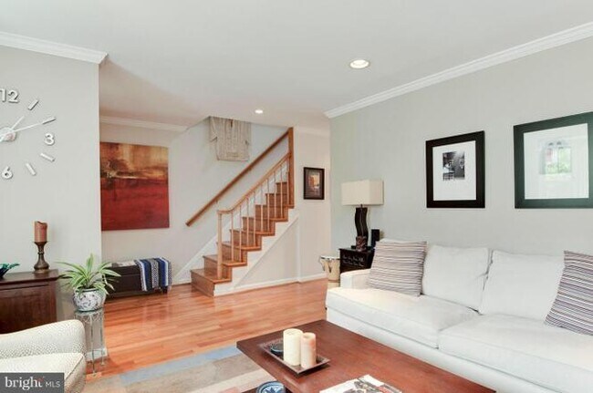 Foto del edificio - 923 T St NW