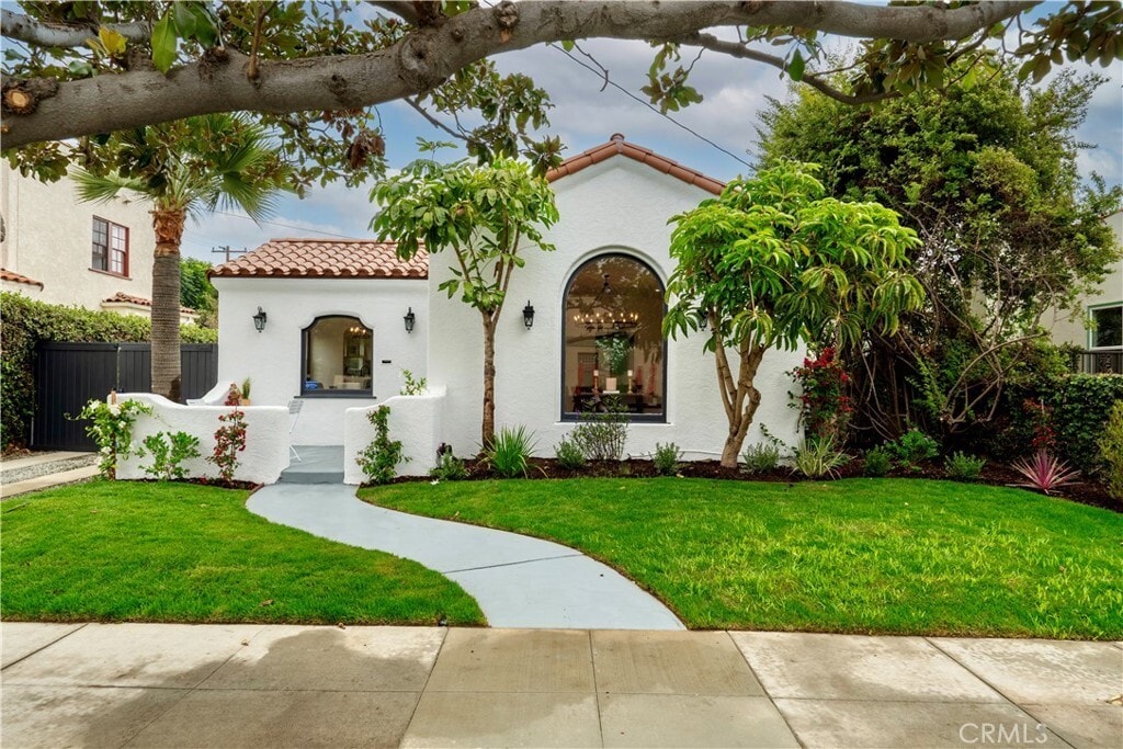 Primary Photo - 230 Orizaba Ave
