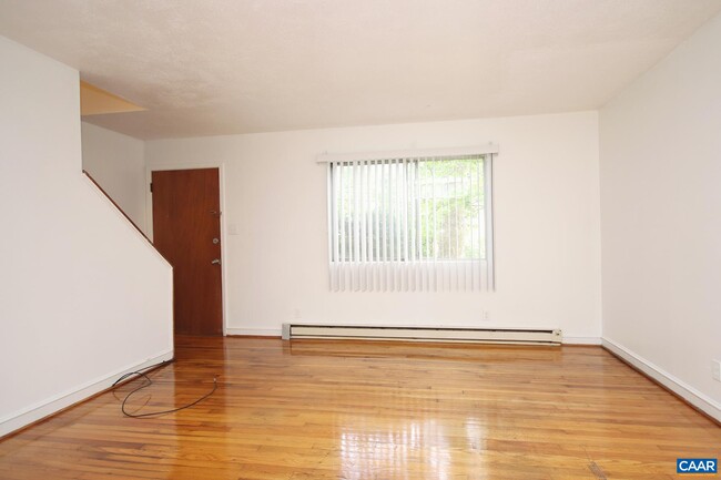 Building Photo - 2305 N Berkshire Rd