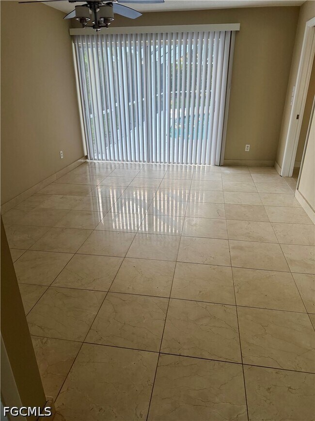 Foto del edificio - 4479 Lakewood Blvd