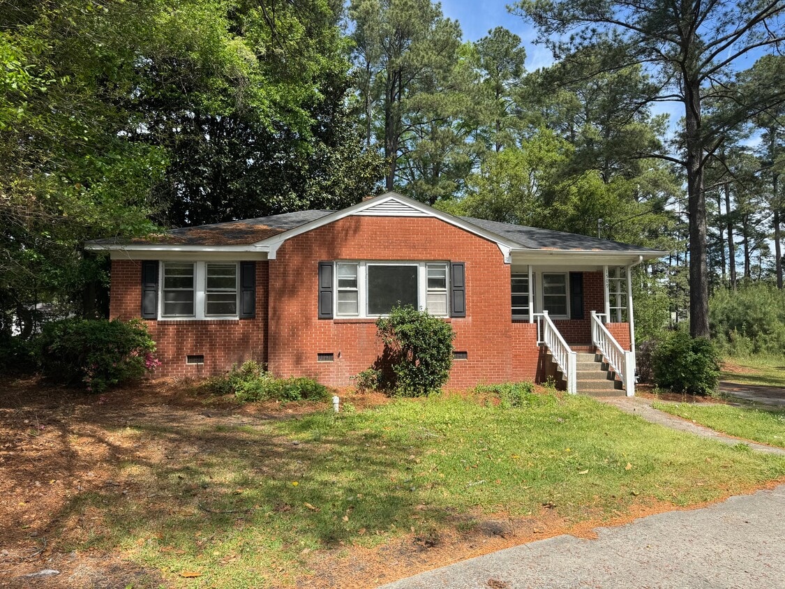 Photo - 1509 Greenville Blvd SE (Greenville, NC)