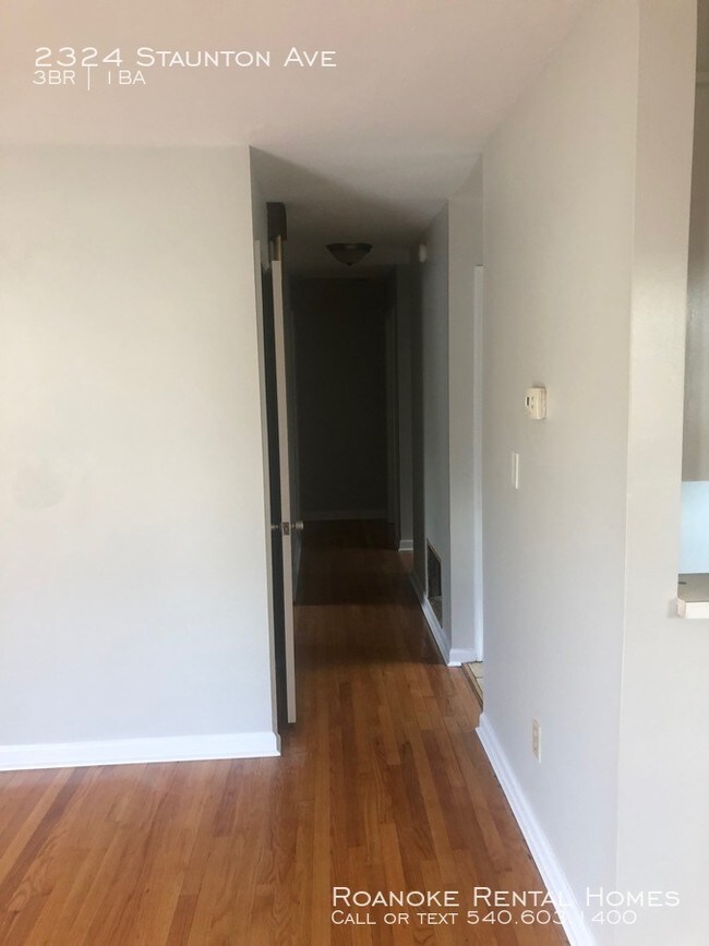 Foto del edificio - 2324 Staunton Ave