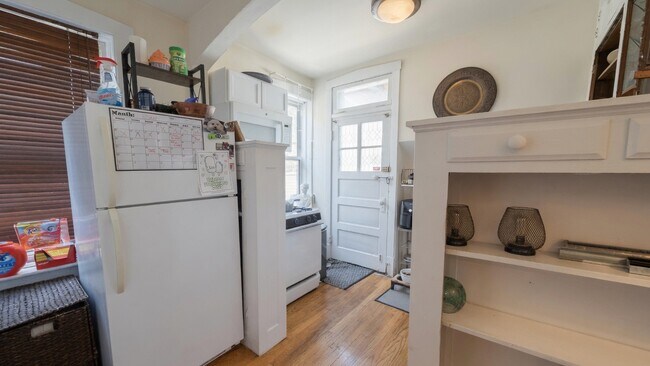 Foto del edificio - 4617 N Rockwell St
