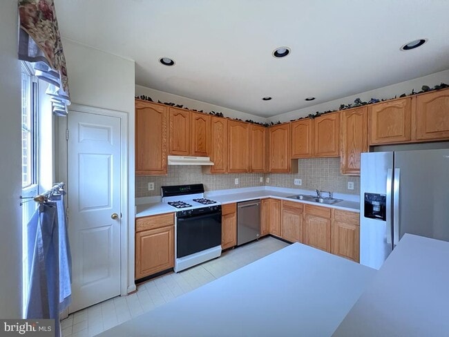 Building Photo - 13205 Fox Ripple Ln