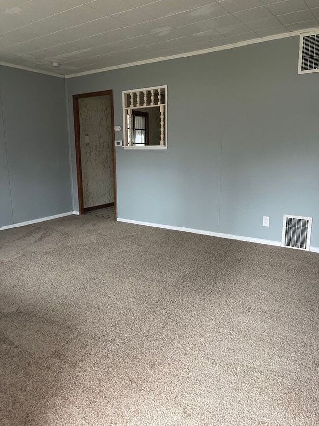 Building Photo - 4001 Gregus Ave