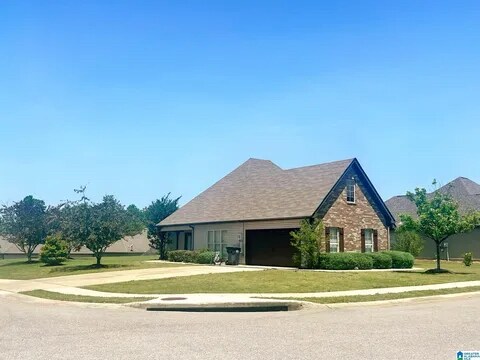 Building Photo - 1012 Garnet Dr