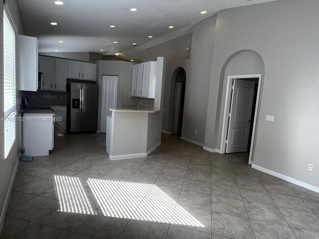 Building Photo - 22190 Portofino Ave