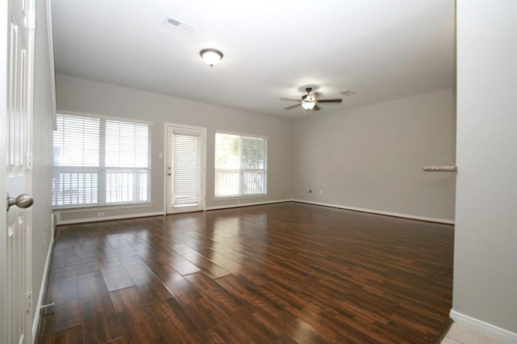 179 Binnacle Ct Unit B, Willis, TX 77318 Condo for Rent in Willis, TX