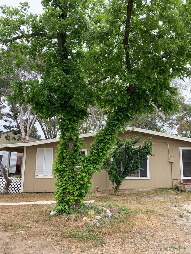 Building Photo - 185 W Westward Ave