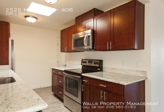 Foto del edificio - 2525 Minor Ave E