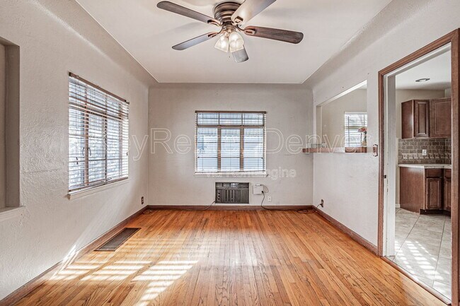 Foto del edificio - 4195 Benton St