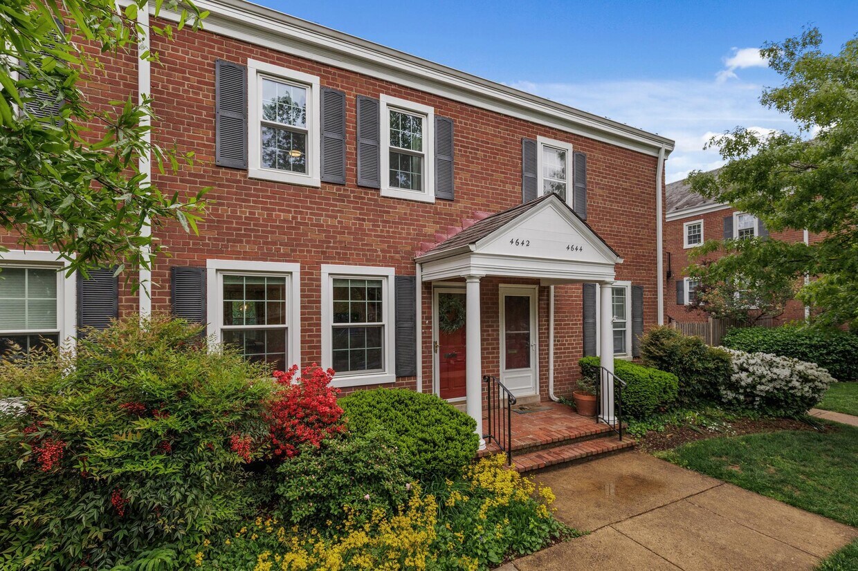 Foto principal - 4642 30th Rd S