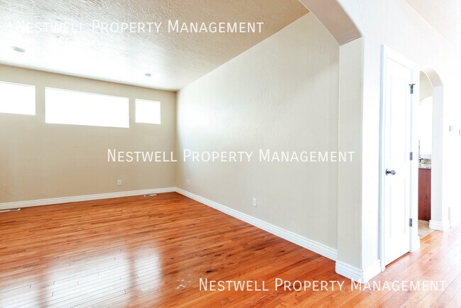 Foto del edificio - 2809 Pine Cone Ln