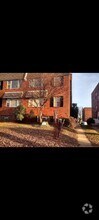 Building Photo - 9771 Hilspach St
