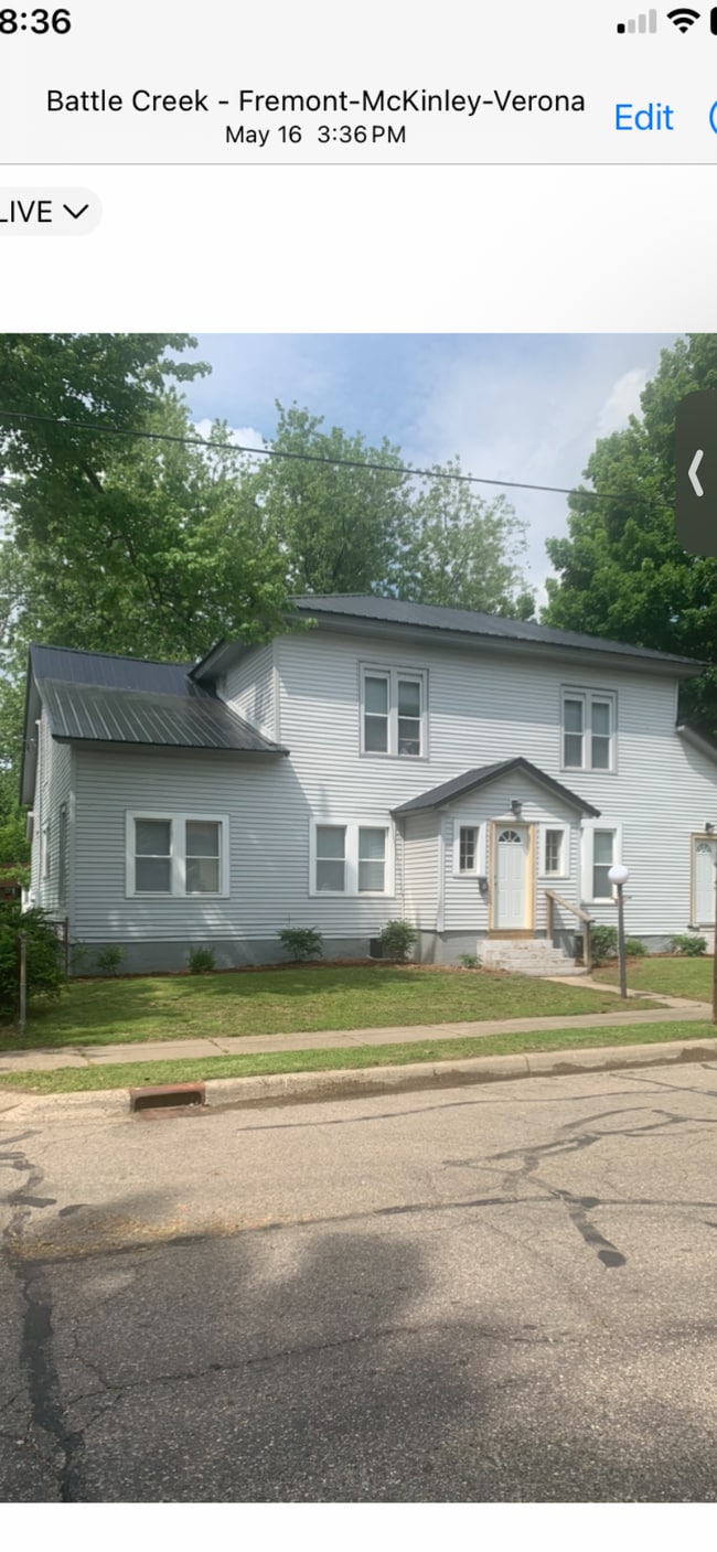 Building Photo - 25 Sherman Rd