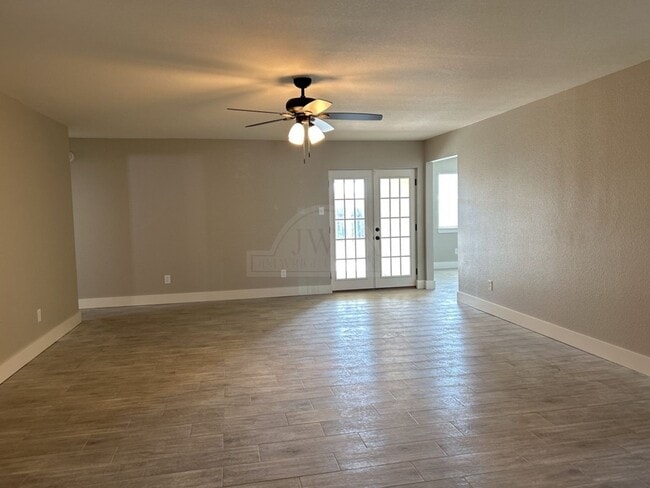 Foto del edificio - 316 Timber Ridge Dr