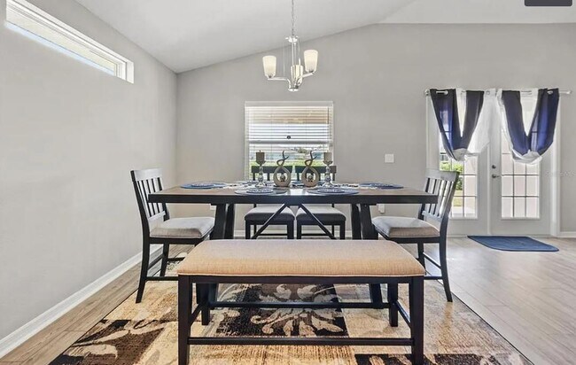 Building Photo - 529 Vittorio Dr