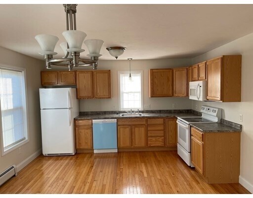 Foto del edificio - 16 Corning Ave